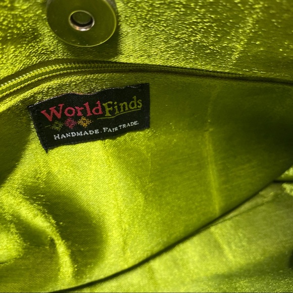 NWT World Finds Green Indian Sari Bowling Handmade Beaded Handbag - Picture 11 of 15
